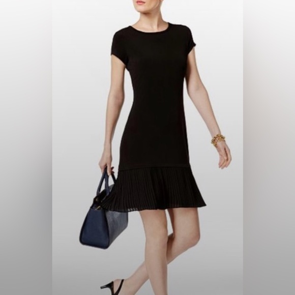 NWT Michael Kors Women’s Black Crew Neck Short Sleeve Pleated Hem Dress SzP/S - Picture 15 of 16